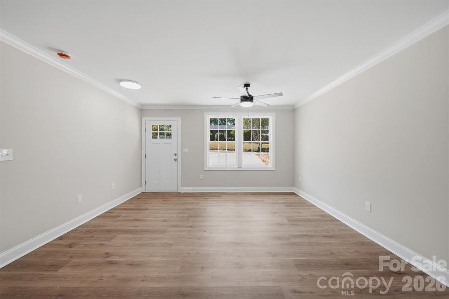 Spacious, unfurnished interior of a new home in , Hickory (Image 31).