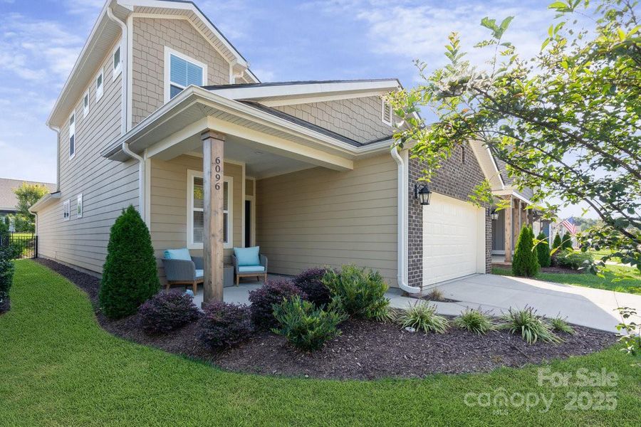 Exterior details and patio area of a home in Trilogy® Lake Norman, Denver (Image 3). Exterior details and patio area of a home in Trilogy® Lake Norman, Denver (Image 3).