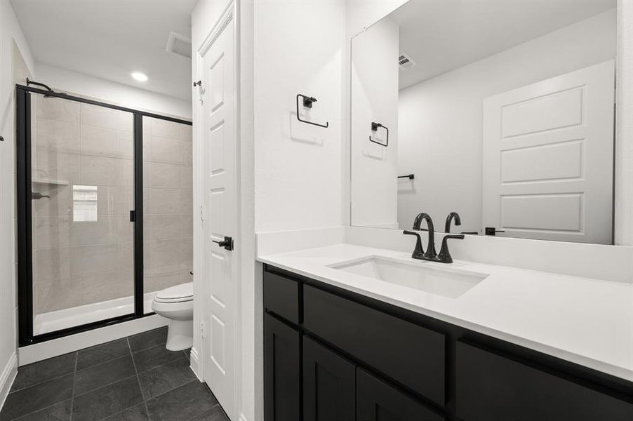748 Brozgold- Bathroom-3