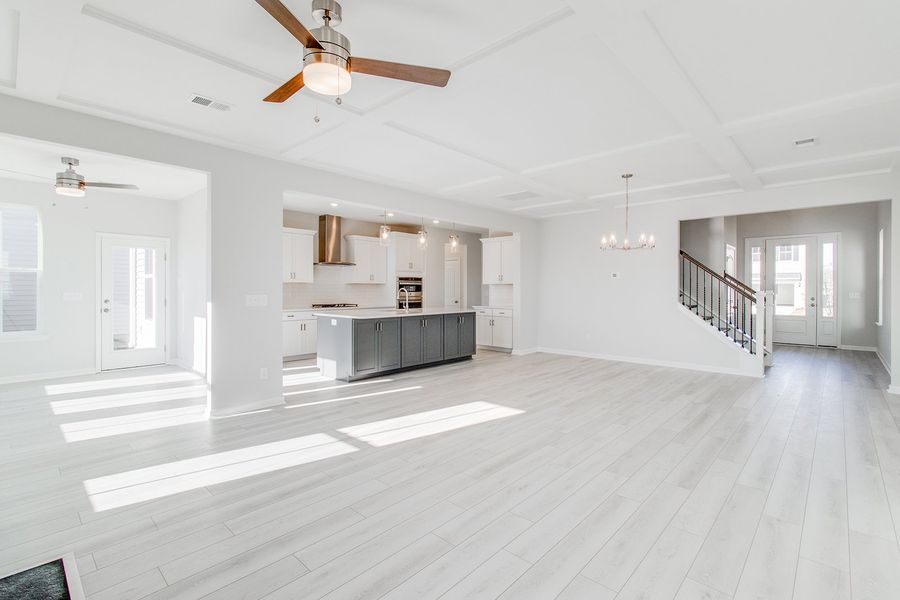 Spacious, unfurnished interior of a new home in Hendrix Farms, Lexington (Image 21).