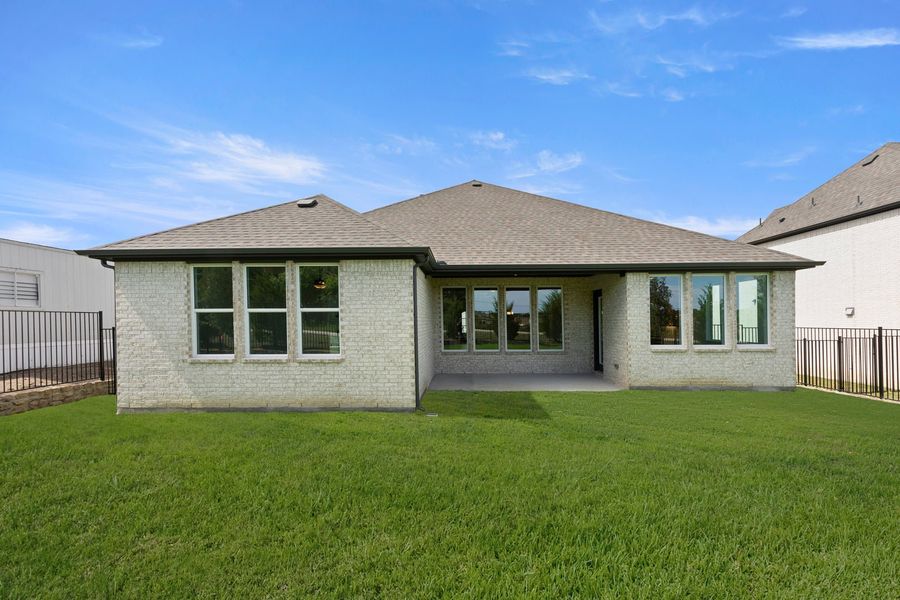 Exterior details and patio area of a home in Nelson Lake Estates, Rockwall (Image 19). Exterior details and patio area of a home in Nelson Lake Estates, Rockwall (Image 19).
