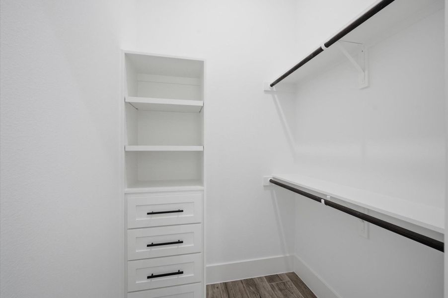 Image 41 of a home in .