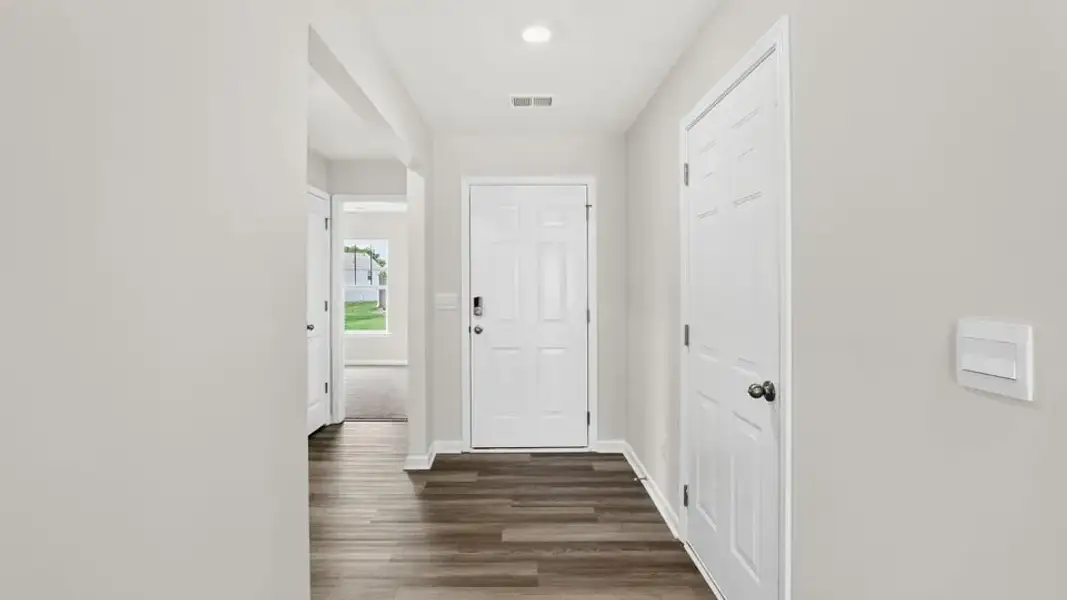 Spacious, unfurnished interior of a new home in Waverly Station, Greenwood (Image 16).