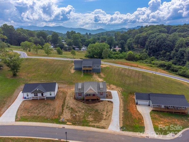 Image 43 of a home in .