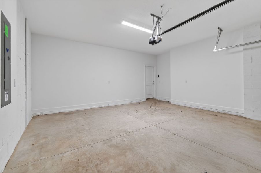 Spacious, unfurnished interior of a new home in Harbor Isle, Vero Beach (Image 90). Spacious, unfurnished interior of a new home in Harbor Isle, Vero Beach (Image 90).