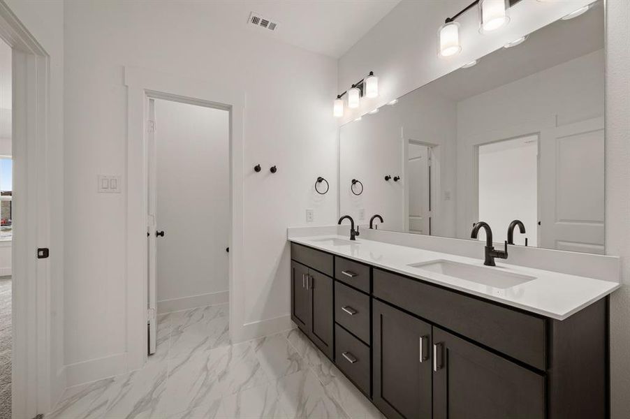 1404 Solterra Blvd-018