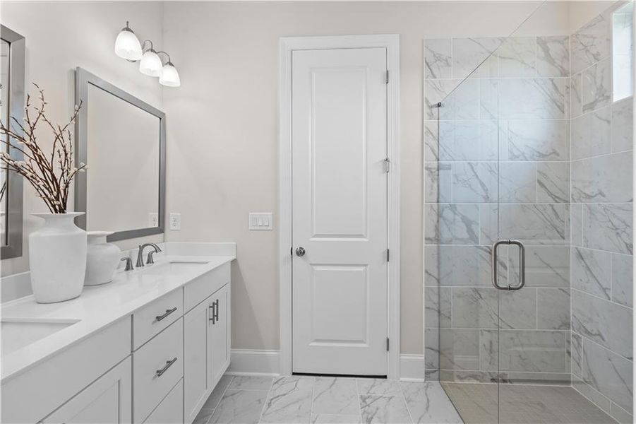 Furnished interior view inside a new home in Aberdeen, Hoschton (Image 14).