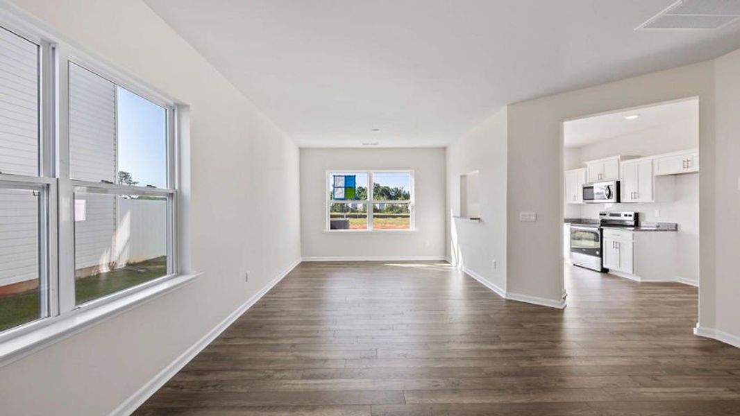 Spacious, unfurnished interior of a new home in Covington Village, Greer (Image 23).