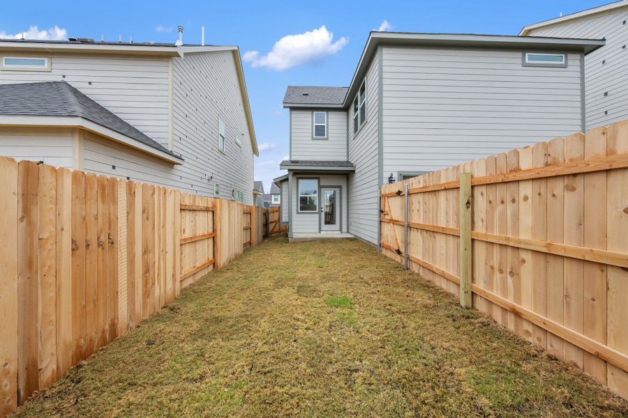 Representative exterior details of a home built from the Robin by Ashton Woods in The Cottages at Lariat, Liberty Hill (Image 30). Representative exterior details of a home built from the Robin by Ashton Woods in The Cottages at Lariat, Liberty Hill (Image 30).
