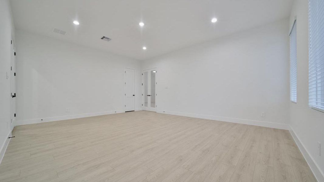 Representative unfurnished interior of a home built from the H70d by D.R. Horton in Butlers Bend Estates, Pinehurst (Image 32).
