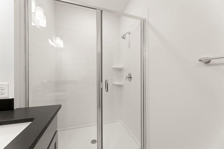 23. 2521 Huxley - Bath (4)