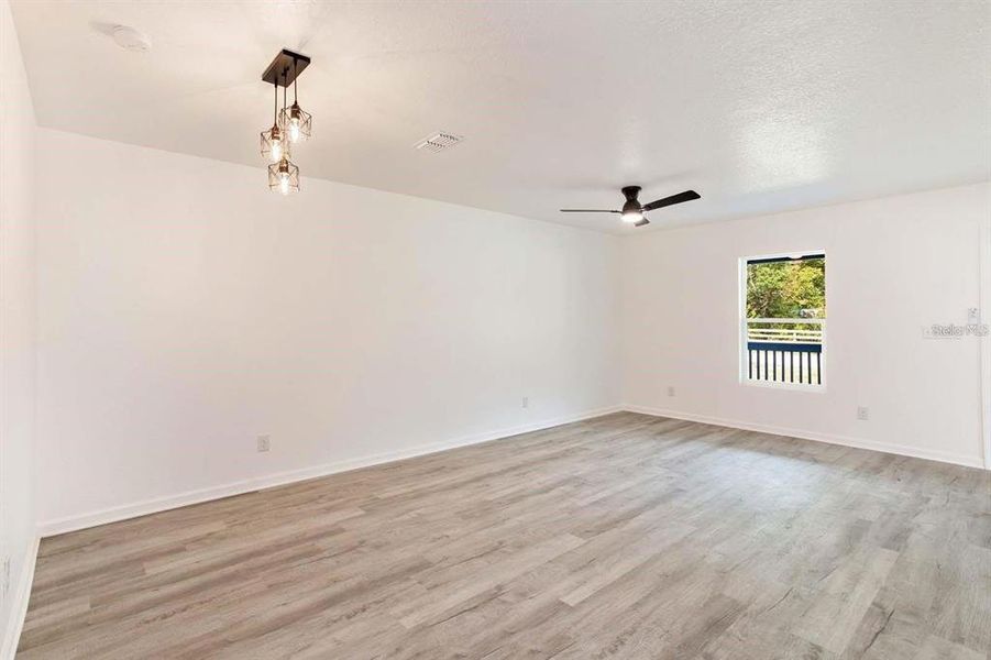 Spacious, unfurnished interior of a new home in , Webster (Image 5).