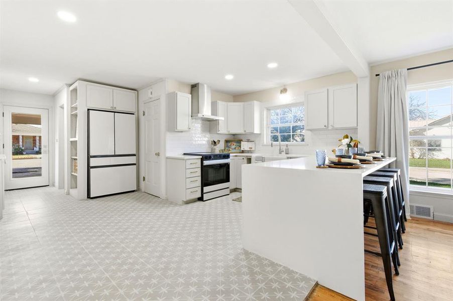 Furnished interior view inside a new home in , Sweetwater (Image 14). Furnished interior view inside a new home in , Sweetwater (Image 14).