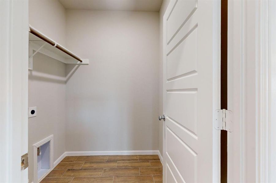 Spacious, unfurnished interior of a new home in Prairie Ridge at Goodland, Venus (Image 20).