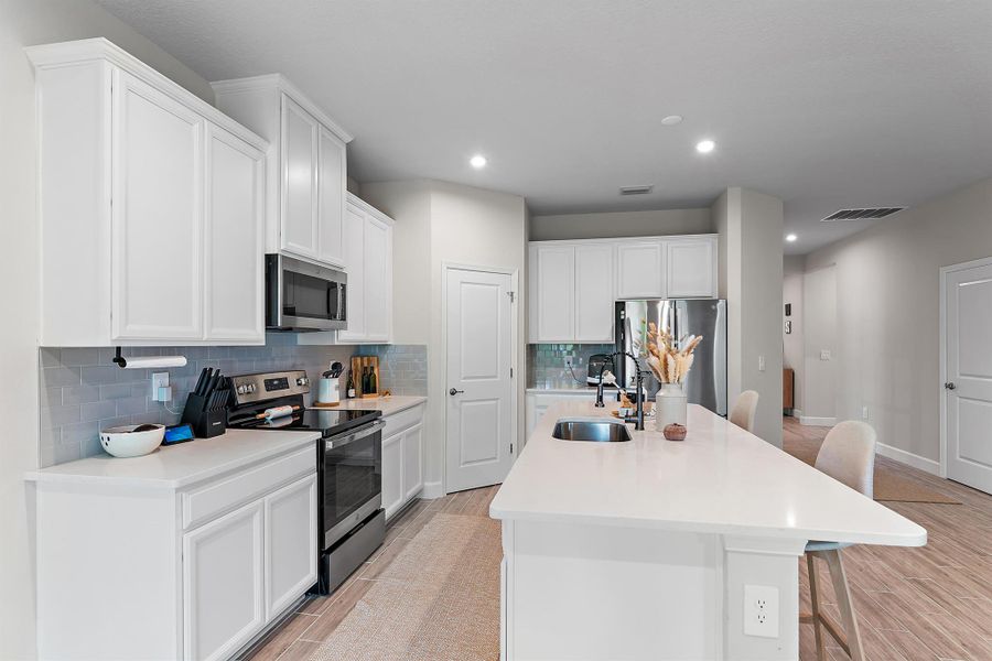 Furnished interior view inside a new home in Banyan Bay, Stuart (Image 72).