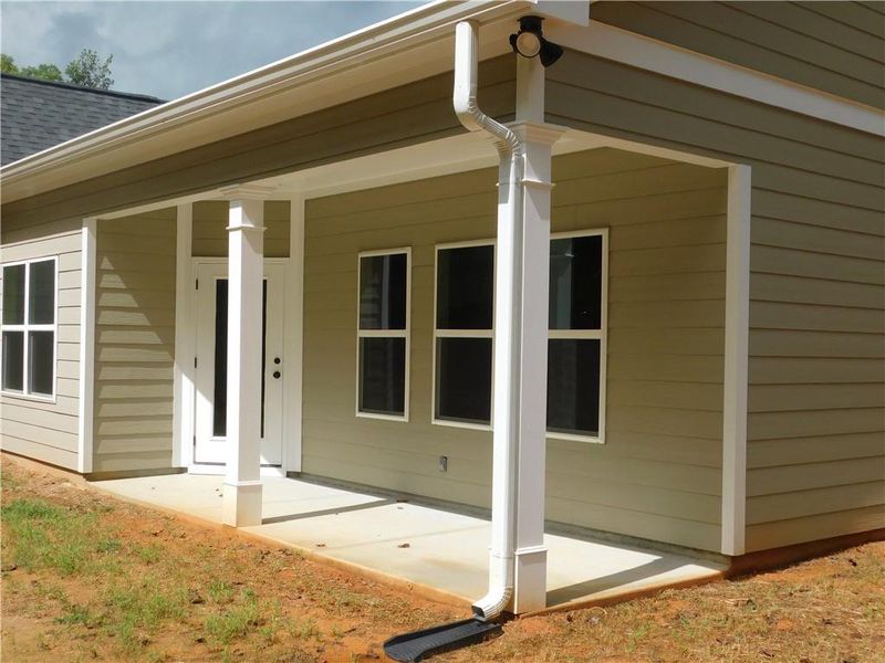 Exterior details and patio area of a home in , Dahlonega (Image 19).
