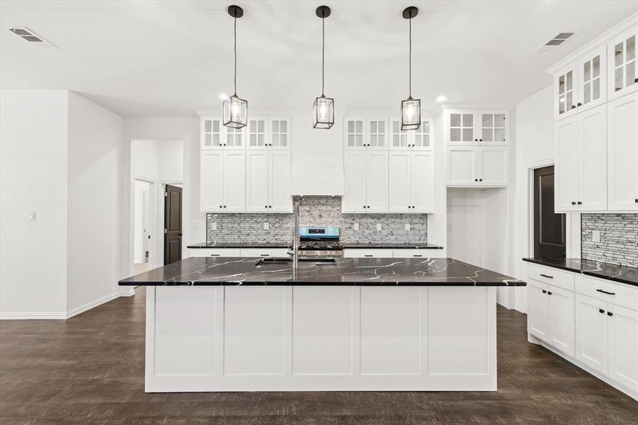 Furnished interior view inside a new home in , Dallas (Image 11). Furnished interior view inside a new home in , Dallas (Image 11).