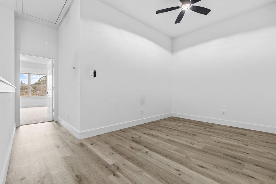 Spacious, unfurnished interior of a new home in , Houston (Image 15).