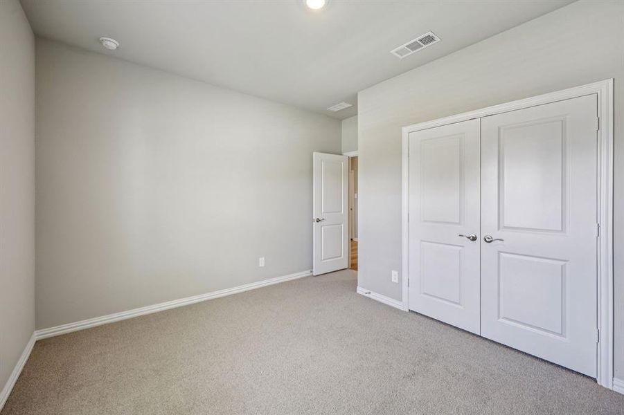 Photo is not of the actual home, but is an inspirational photo of builder’s model home and may depict options, furnishings, and/or decorator features that are not included. Photo is not of the actual home, but is an inspirational photo of builder’s model home and may depict options, furnishings, and/or decorator features that are not included.