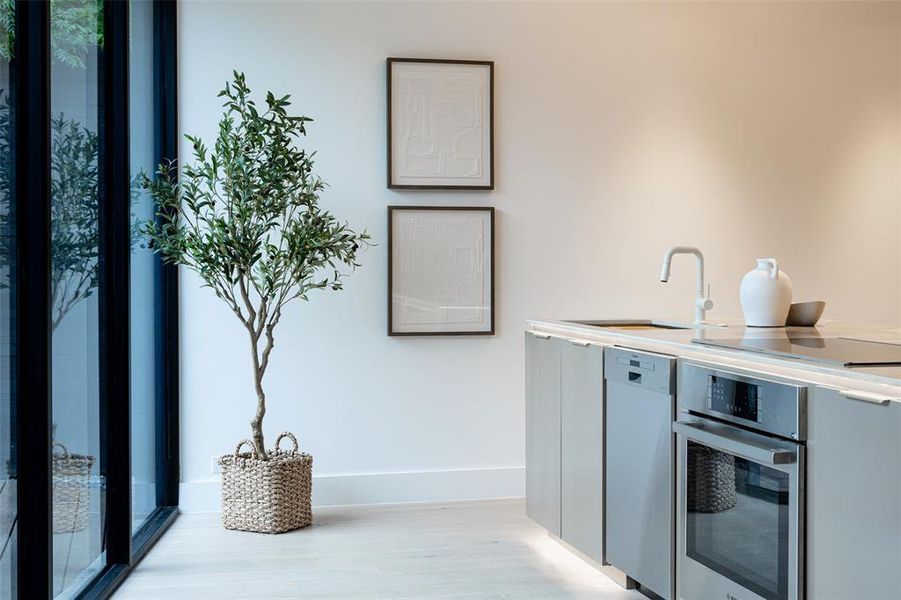 Furnished interior view inside a new home in , Dallas (Image 14). Furnished interior view inside a new home in , Dallas (Image 14).