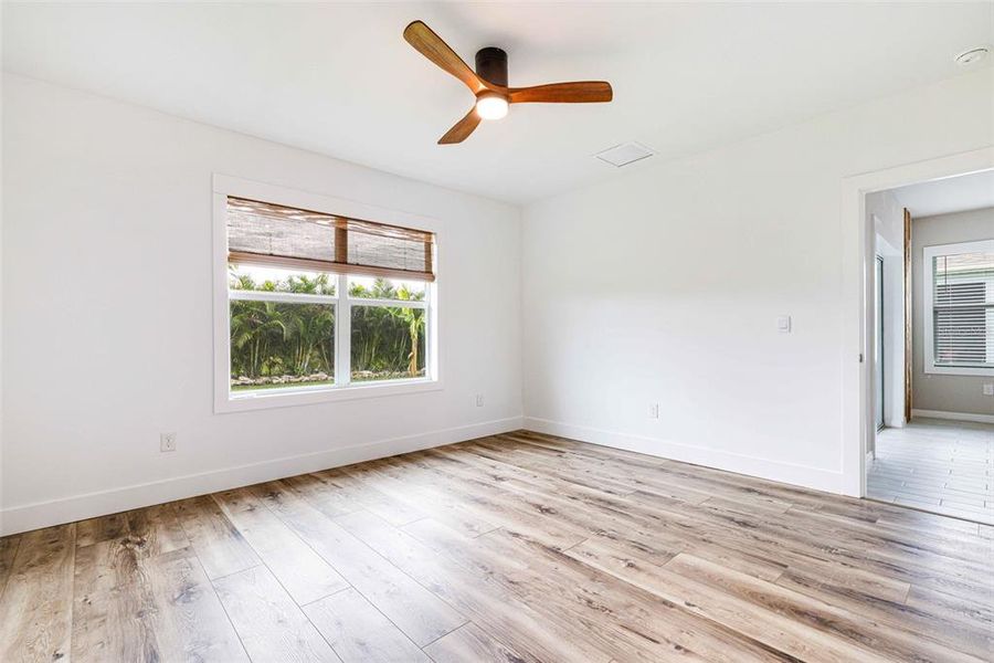 Spacious, unfurnished interior of a new home in , North Fort Myers (Image 28).