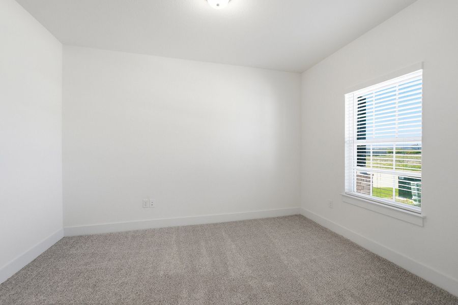 Spacious, unfurnished interior of a new home in Red Hawk Landing, San Antonio (Image 57).