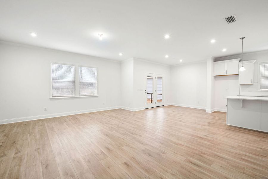 Spacious, unfurnished interior of a new home in Salem Bay, Beaufort (Image 39).