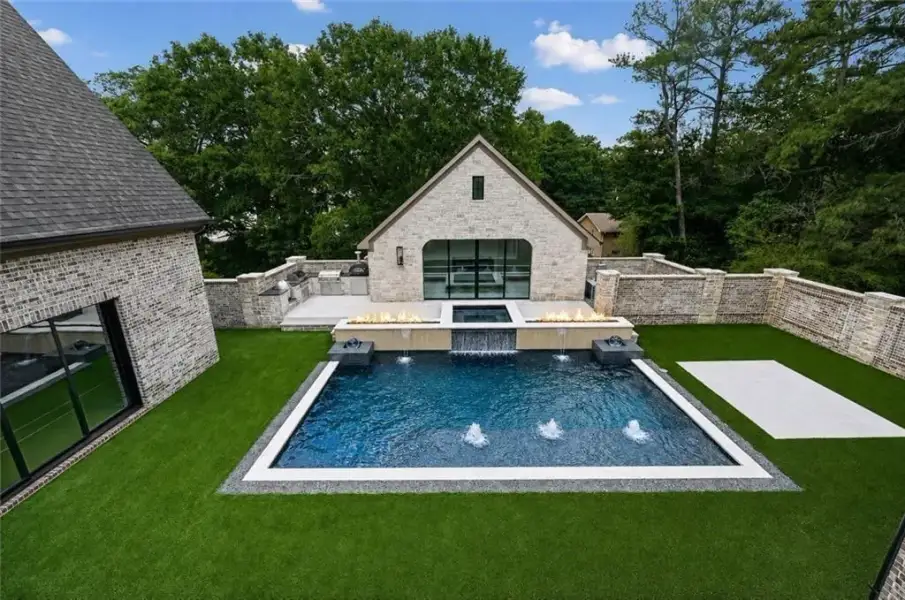 Exterior details and patio area of a home in , Alpharetta (Image 59).