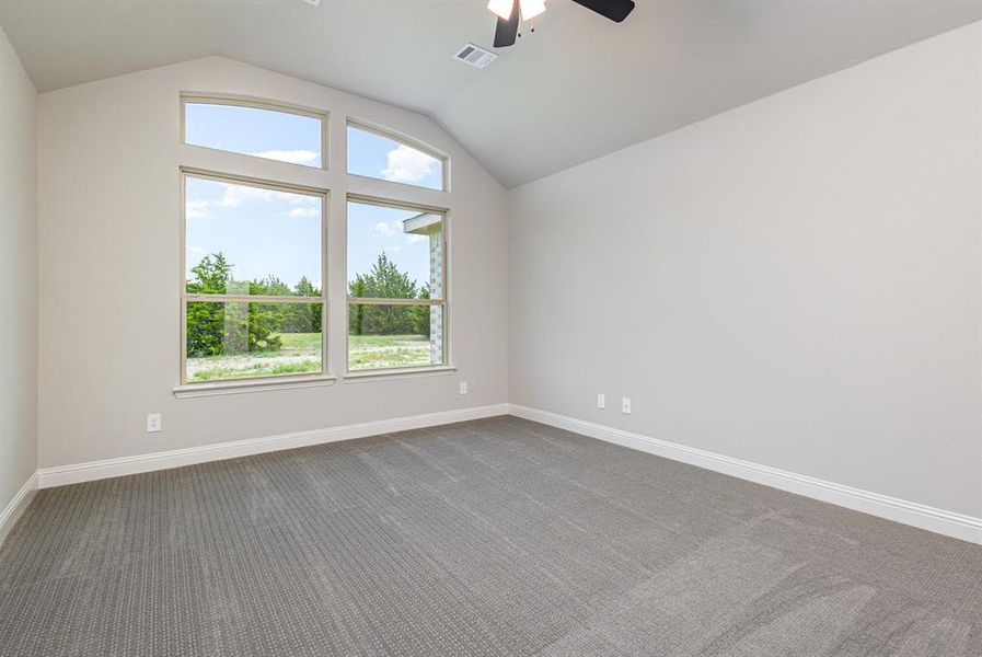 Spacious, unfurnished interior of a new home in Sagebrush Addition, Midlothian (Image 22).