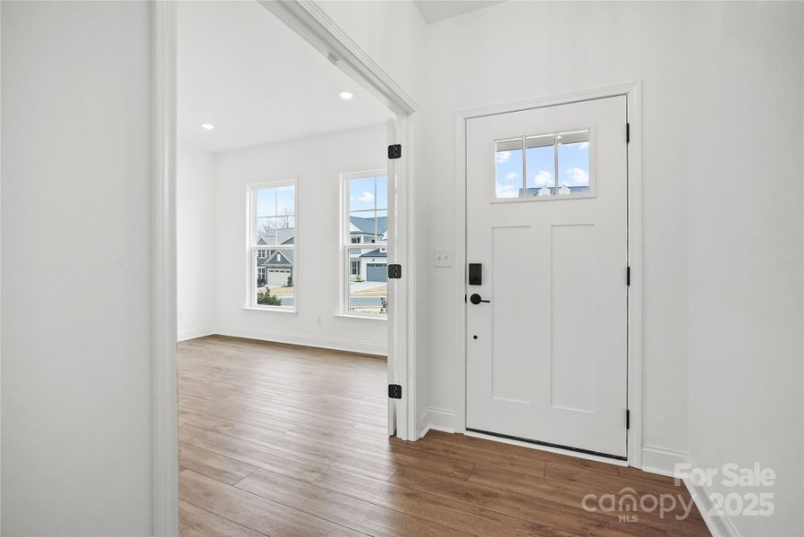 Spacious, unfurnished interior of a new home in Forest Creek, Waxhaw (Image 37).