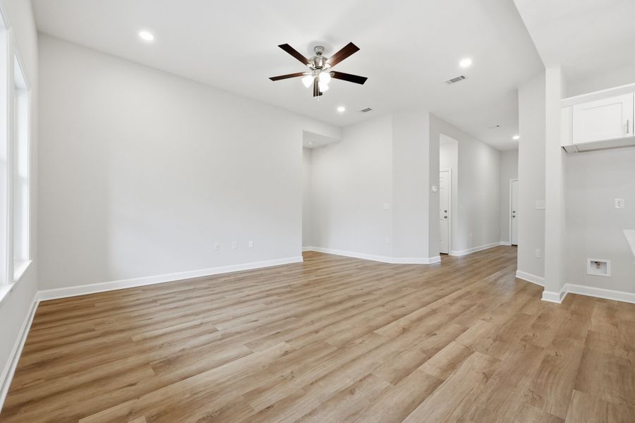 Spacious, unfurnished interior of a new home in Southern Charm, Crestview (Image 28).