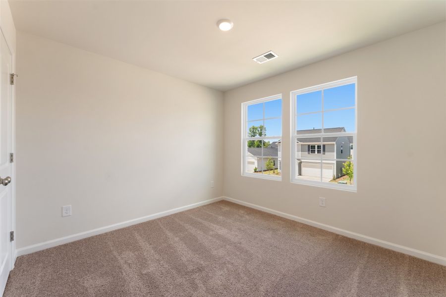Spacious, unfurnished interior of a new home in Braxton Place, Moore (Image 20).