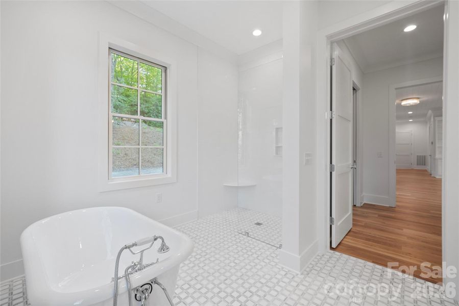Image 40 of a home in .