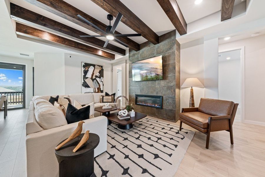 Representative furnished interior of a home built from the Arlington by Hakes Brothers in Hickory Ridge Estates, Elmendorf (Image 10).