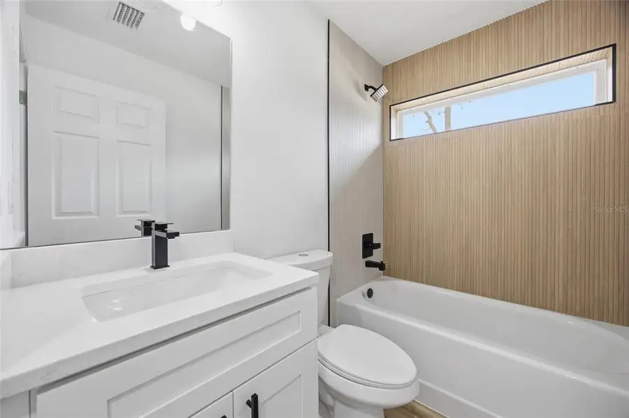 Furnished interior view inside a new home in , Ocala (Image 7).