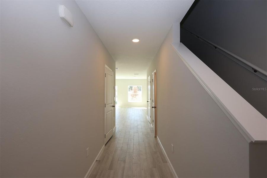 Spacious, unfurnished interior of a new home in Tyson Ranch, Orlando (Image 17).