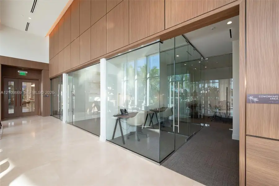 Community amenities in , Miami (Image 66).