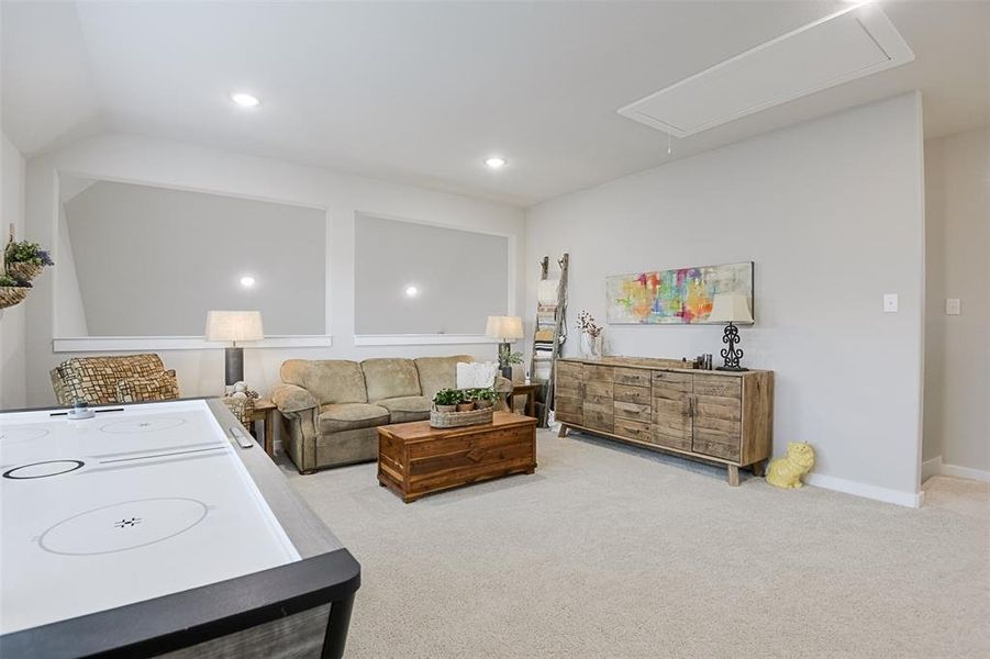 Furnished interior view inside a new home in Dove Hollow, Waxahachie (Image 11).