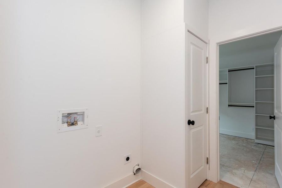 Spacious, unfurnished interior of a new home in , East Point (Image 18).