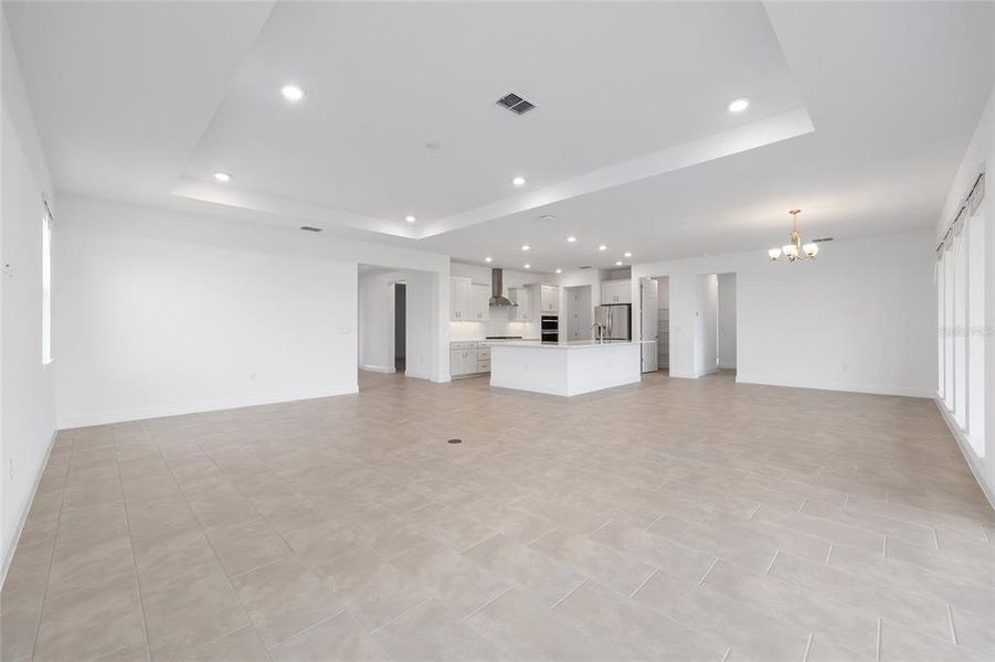 Spacious, unfurnished interior of a new home in , Ocala (Image 38).