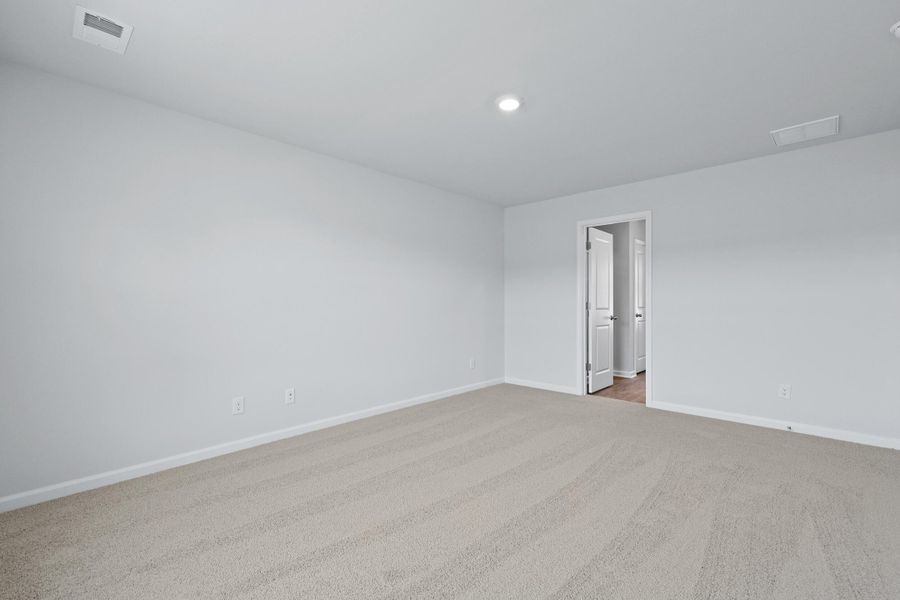 Spacious, unfurnished interior of a new home in Huggins Hill, Manning (Image 21).