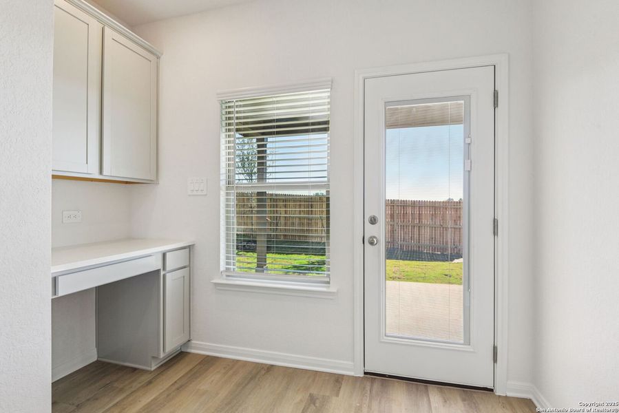 Spacious, unfurnished interior of a new home in Royal Crest, San Antonio (Image 37). Spacious, unfurnished interior of a new home in Royal Crest, San Antonio (Image 37).