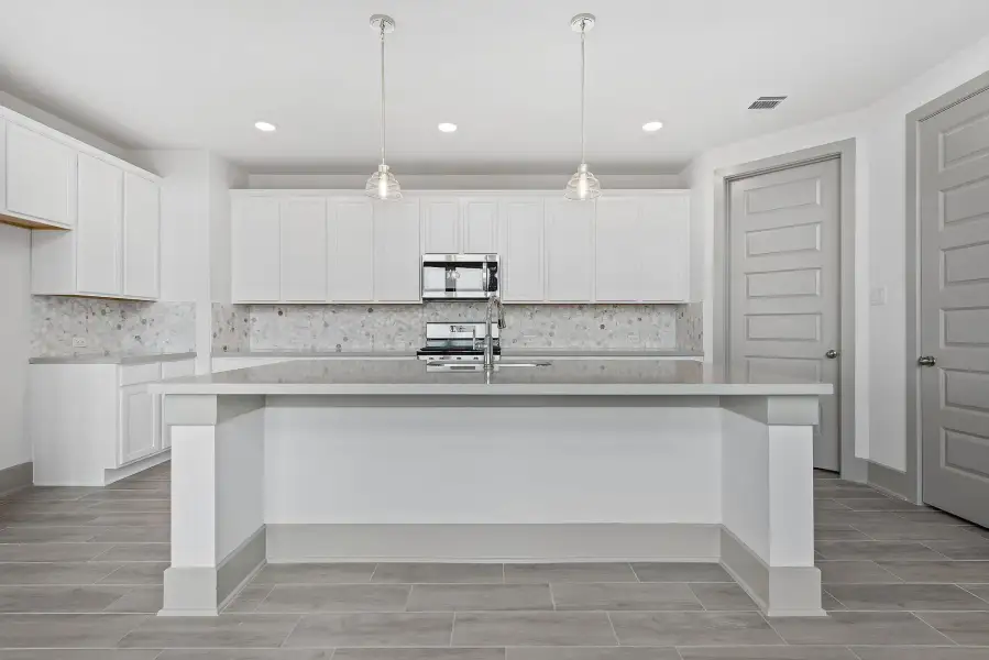 Furnished interior view inside a new home in Cross Creek West, Fulshear (Image 9).