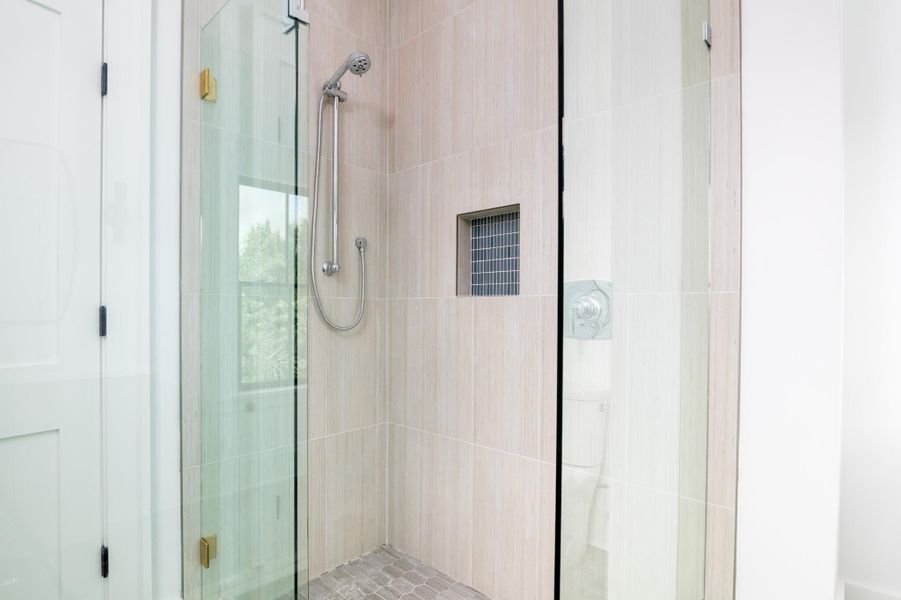 Image 40 of a home in .