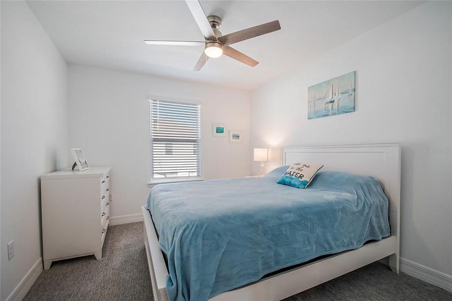 Furnished interior view inside a new home in , Orlando (Image 10).