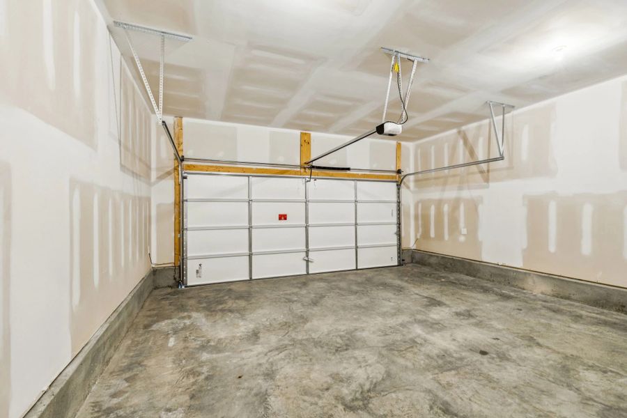 Image 38 of a home in Cades Bluff.