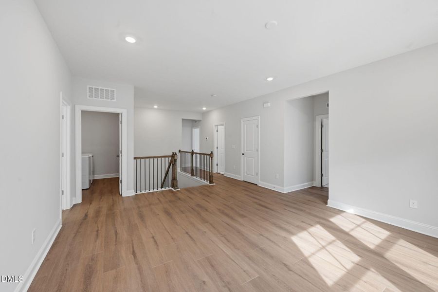 SUN_ShawRidge_Pic_EastmanIII_QMI_15_Loft