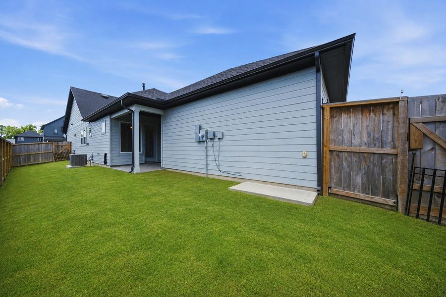 Exterior details and patio area of a home in The Groves 35', Humble (Image 3).
