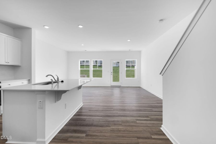 6_Kitchen_Living_Wide