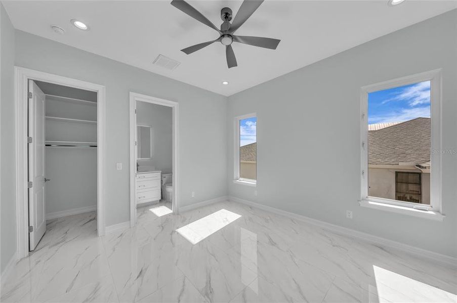 Spacious, unfurnished interior of a new home in , Punta Gorda (Image 42).